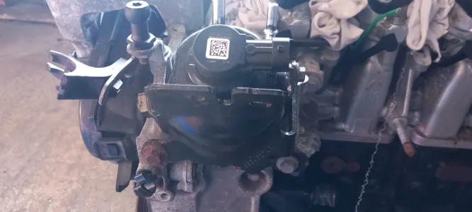 Pompa injectie 1.5 d k9kh471 mercedes cla c188