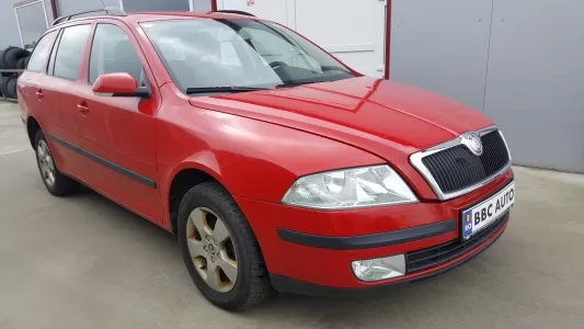 Far skoda octavia 2 d.
